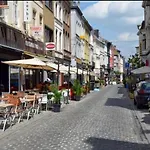 Homeawayfromhomeghent With Private Parking *