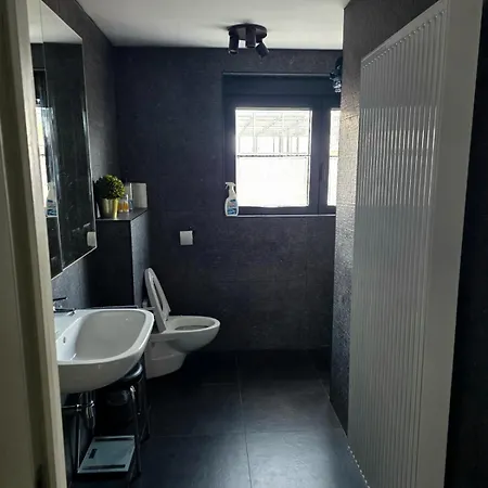 Homeawayfromhomeghent With Private Parking * ヘント