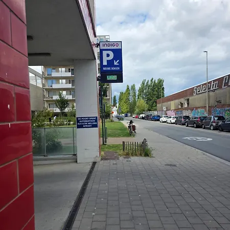 Homeawayfromhomeghent With Private Parking Appartement