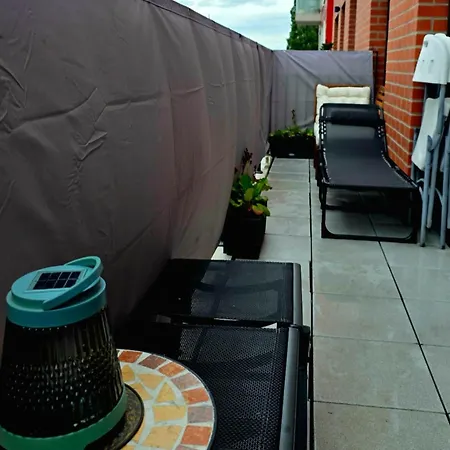 Apartment Homeawayfromhomeghent With Private Parking Ghent
