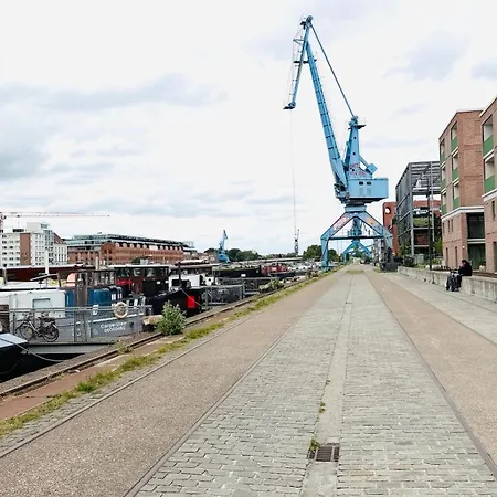 アパート Homeawayfromhomeghent With Private Parking