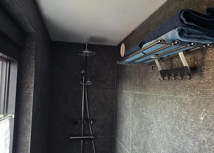 아파트 Homeawayfromhomeghent With Private Parking 헨트