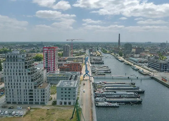 Homeawayfromhomeghent With Private Parking 아파트